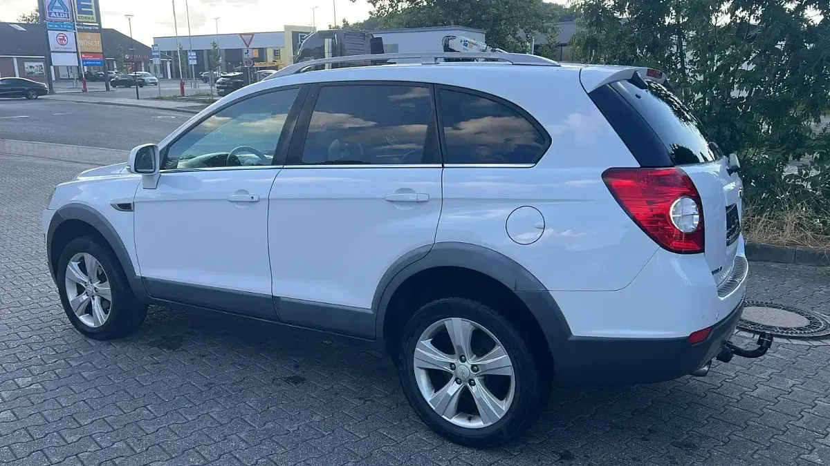 Gebraucht Chevrolet Captiva LT 184 PS (135 kW) 2012 Weiß SUV