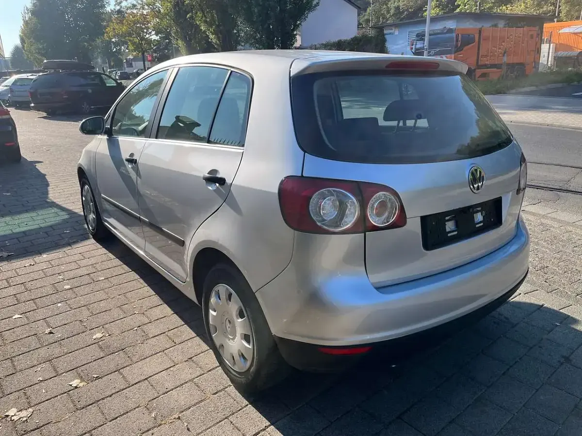 Gebraucht VW Golf IV Trendline 75 PS (55 kW) 2005 Silber Kombi