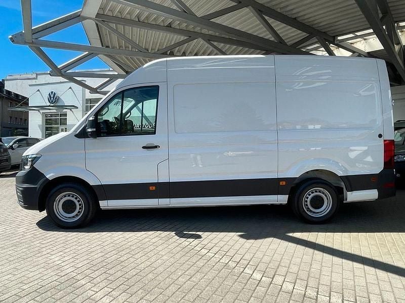 Second-hand VW Crafter 140 CP (102 kW) 2022 Alb Van