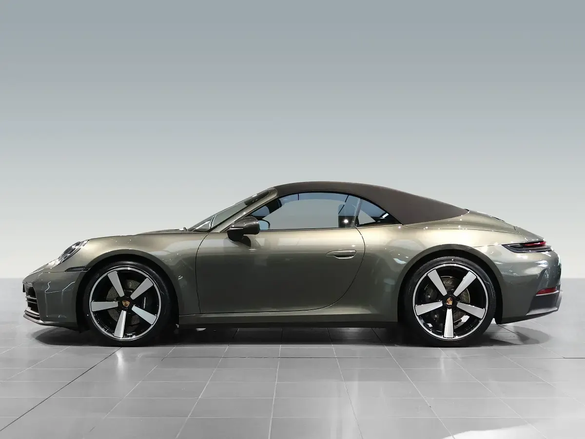 Gebraucht Porsche 911 Carrera 394 PS (289 kW) 2026 Grün Coupé