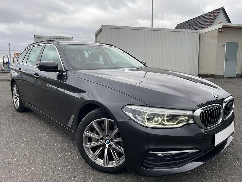 Grau Gebraucht 2018 BMW 530 Limousine | 22.300 € (Superpreis) - Bild 1/4