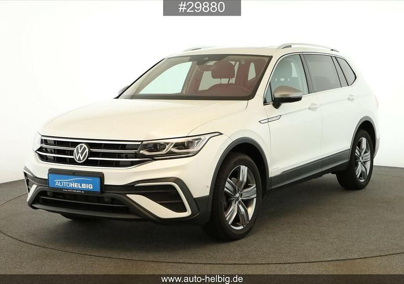 Oryxweiß perlmutteffekt Gebraucht 2022 VW Tiguan Allspace Life SUV | 30.890 € (Guter Preis) - Bild 1/4