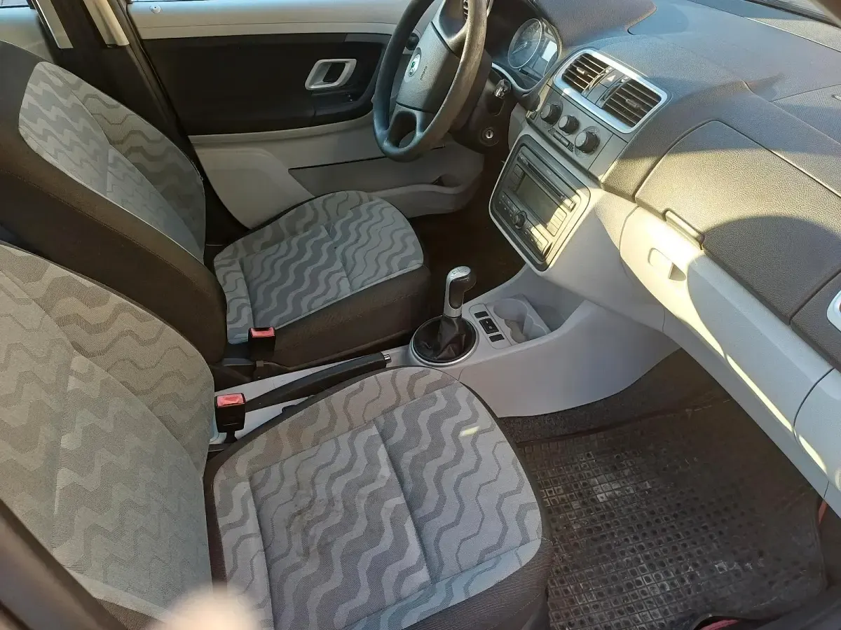 Gebraucht Skoda Fabia 60 PS (44 kW) 2007 Silber Kleinwagen