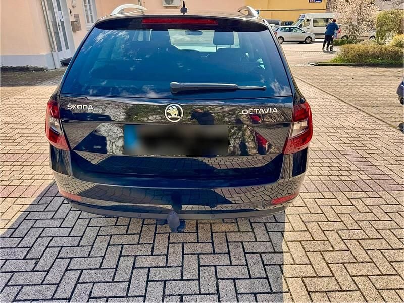 Gebraucht Skoda Octavia 150 PS (110 kW) 2020 Schwarz Kombi