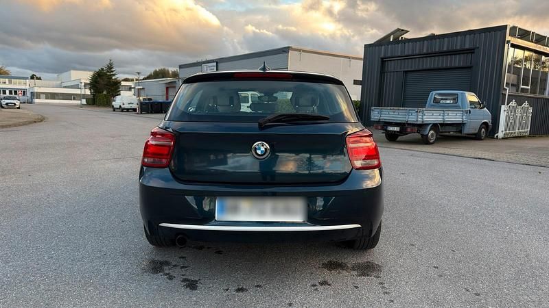 Gebraucht BMW 116 Urban Line 136 PS (100 kW) 2011 Blau Kleinwagen