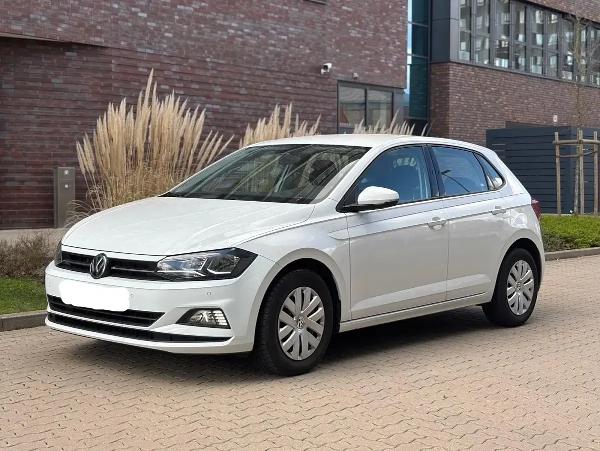 Gebraucht VW Polo 95 PS (69 kW) 2018 Weiß Kleinwagen