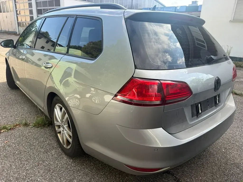Gebraucht VW Golf VII Trendline 105 PS (77 kW) 2013 Silber Kombi