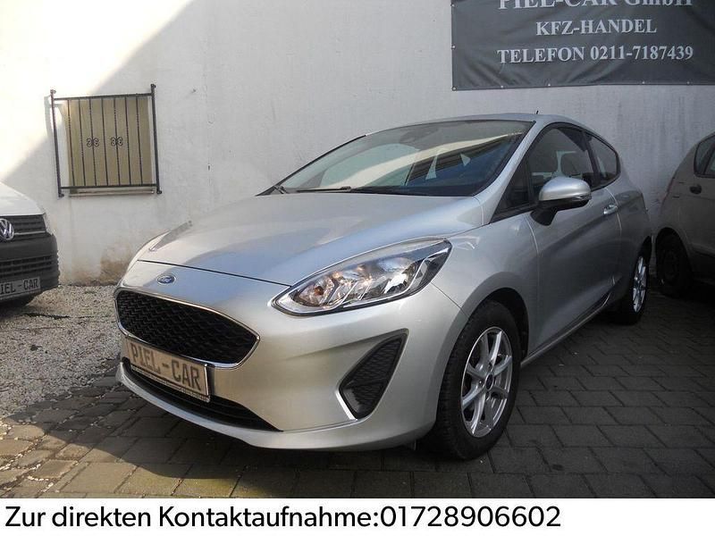 Gebraucht Ford Fiesta Cool & Connect 71 PS (52 kW) 2018 Silber Kleinwagen