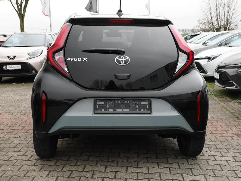 Gebraucht Toyota Aygo X Team 72 PS (52 kW) 2024 Grün SUV