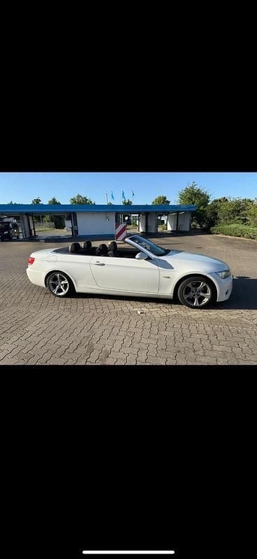 Weiß Gebraucht 2007 BMW 325 Cabriolet Cabrio | 6.499 € - Bild 1/4
