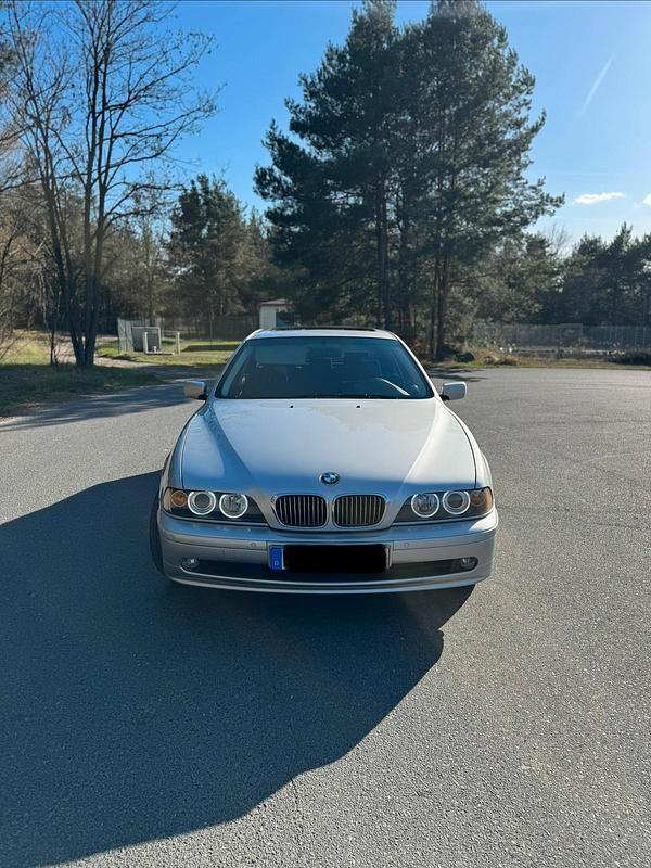 Gebraucht BMW 520 170 PS (125 kW) 2000 Silber Limousine