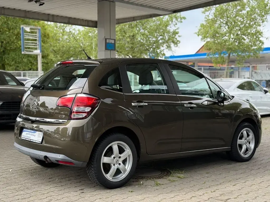 Gebraucht Citroën C3 68 PS (50 kW) 2013 Braun Limousine