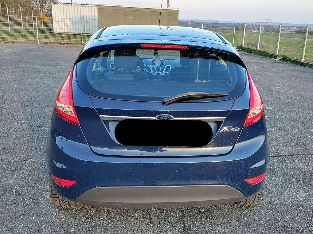 Second-hand Ford Fiesta Titanium 82 CP (60 kW) 2009 Albastru Berlinǎ