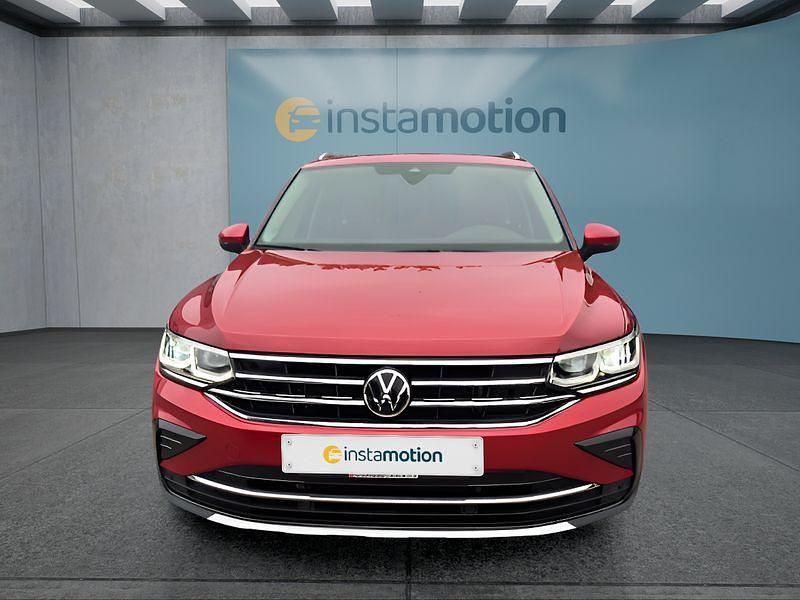 Gebraucht VW Tiguan 150 PS (110 kW) 2021 Rot SUV