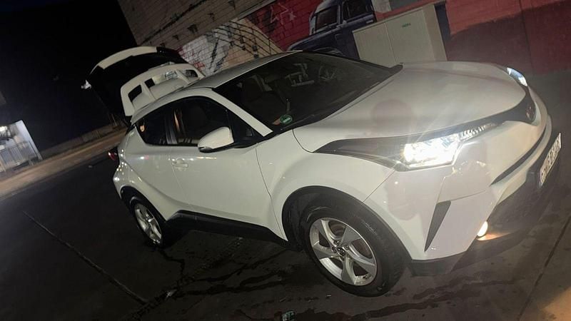 Weiß Gebraucht 2018 Toyota C-HR SUV | 12.000 € (Guter Preis) - Bild 1/4