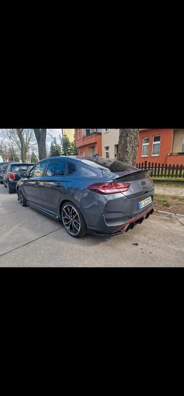 Grau Gebraucht 2019 Hyundai i30 Limousine | 23.000 € (Fairer Preis) - Bild 1/4
