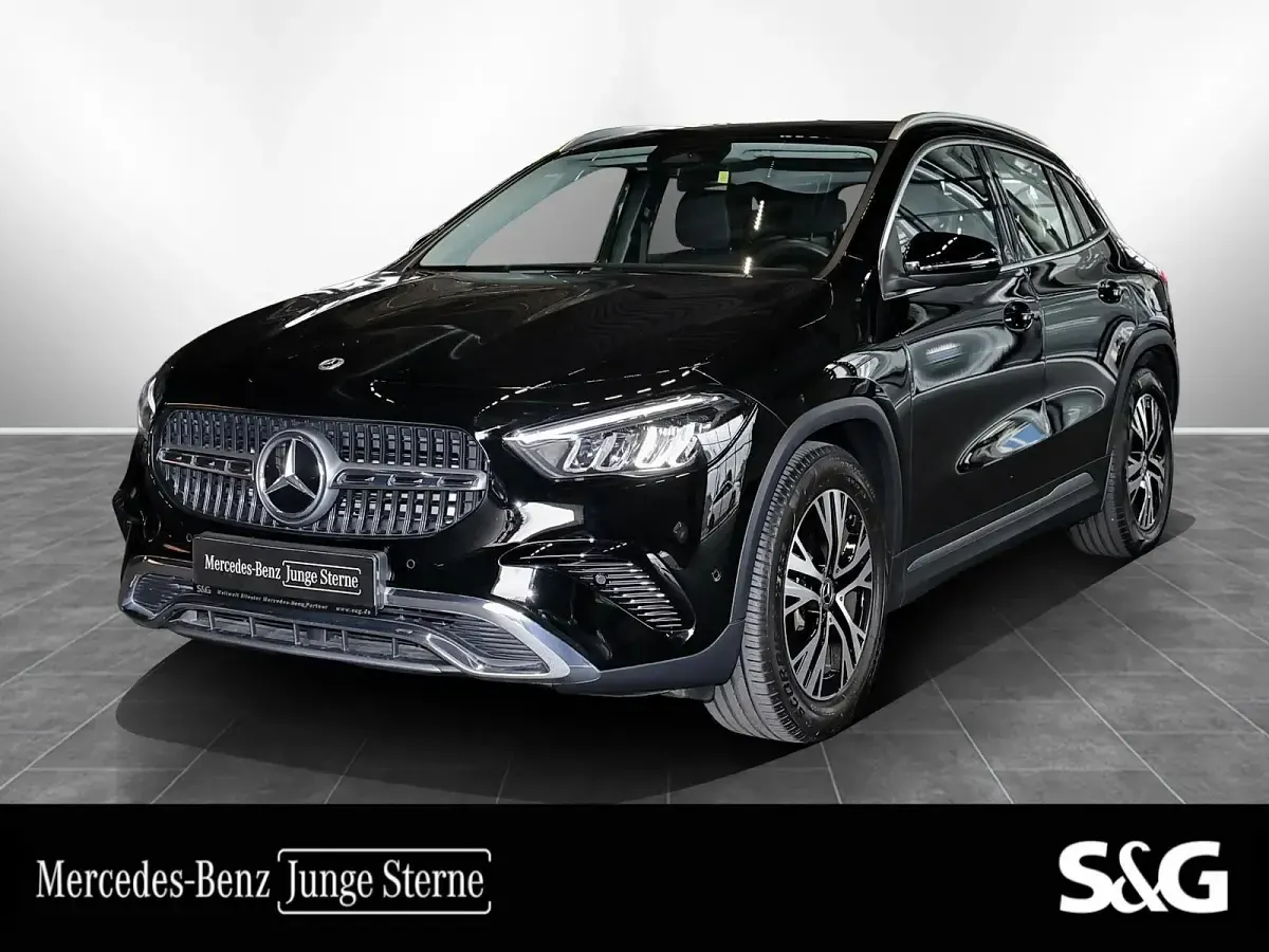 Gebraucht Mercedes GLA180 136 PS (100 kW) 2025 SUV
