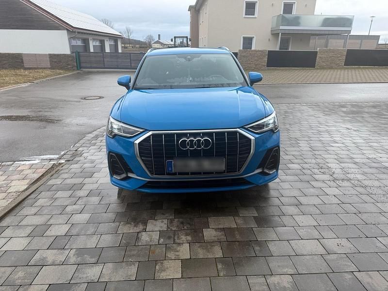 Gebraucht Audi Q3 S-Line 2018 Blau SUV
