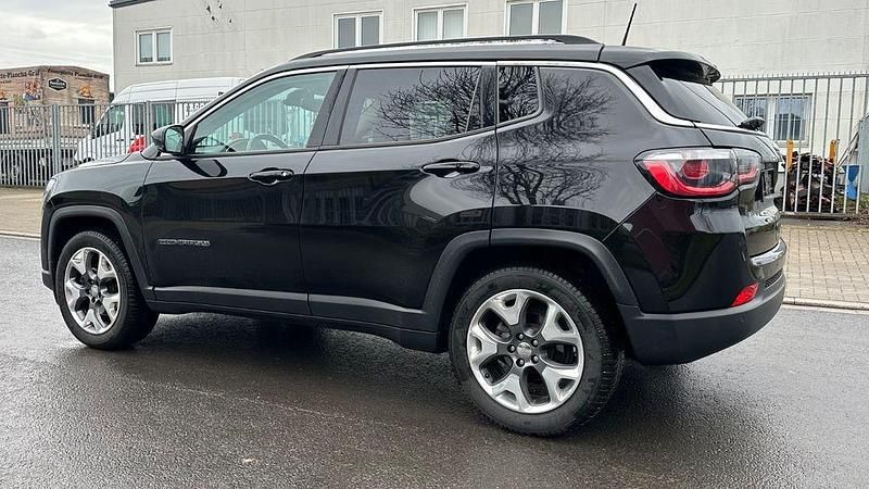 Second-hand Jeep Compass Limited 140 CP (102 kW) 2018 Negru SUV