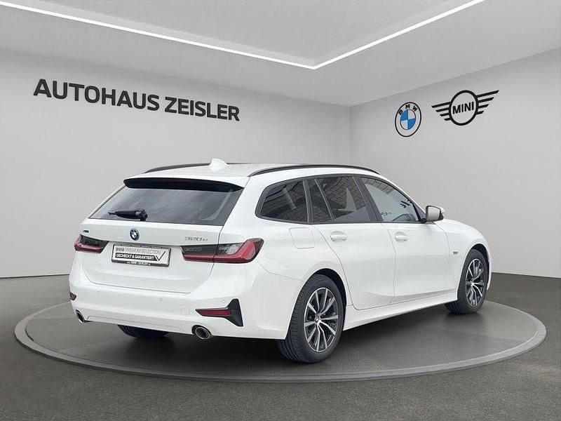 Gebraucht BMW 320e Advantage 204 PS (150 kW) 2022 Alpinweiß uni Kombi