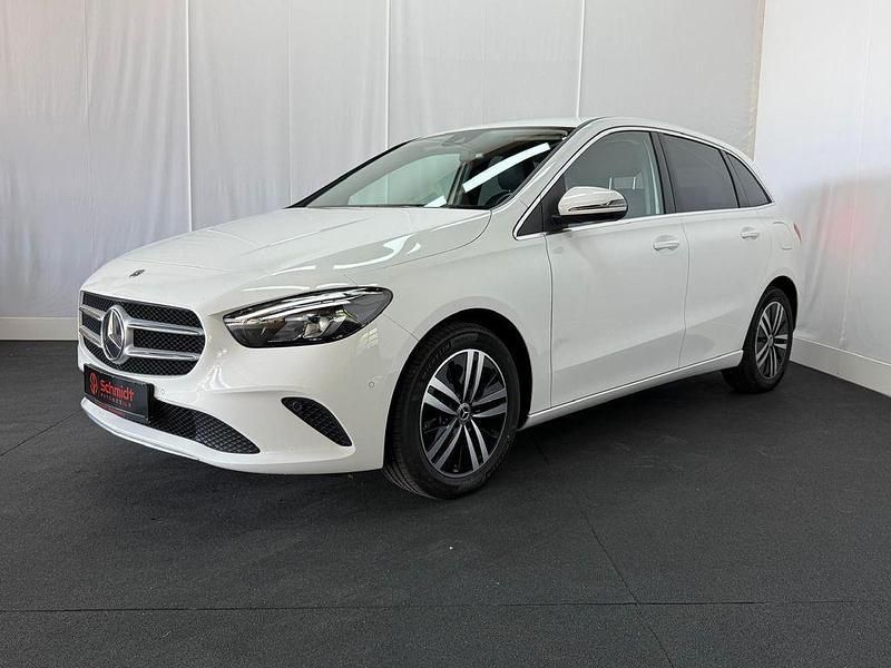 Polarweiss unilack Gebraucht 2021 Mercedes B250e Van / Kleinbus | 24.960 € (Fairer Preis) - Bild 1/4