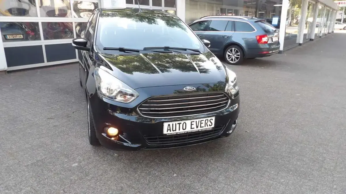 Gebraucht Ford Ka Plus Cool & Sound Edition 86 PS (63 kW) 2017 Schwarz Kleinwagen