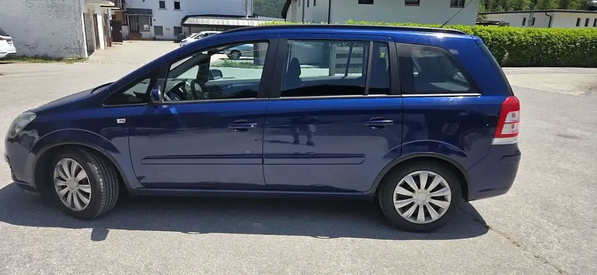 Gebraucht Opel Zafira Edition 140 PS (102 kW) 2007 Blau Van / Kleinbus