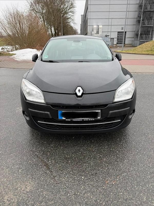 Gebraucht Renault Mégane 106 PS (77 kW) 2010 Schwarz Limousine