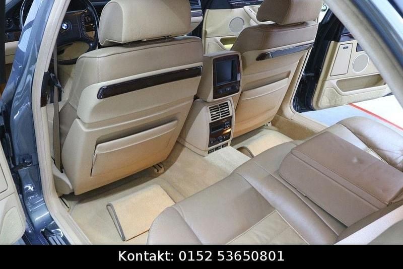 Gebraucht BMW 750L 326 PS (239 kW) 2001 Grau Limousine