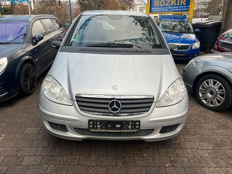 Gebraucht Mercedes A150 95 PS (69 kW) 2005 Silber Limousine