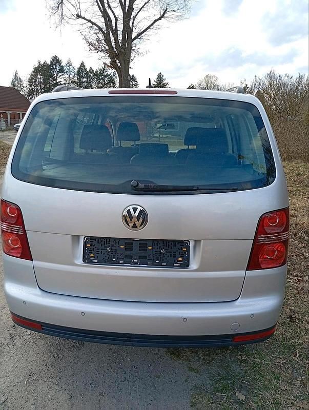 Gebraucht VW Touran Trendline 140 PS (102 kW) 2008 Silber Van / Kleinbus