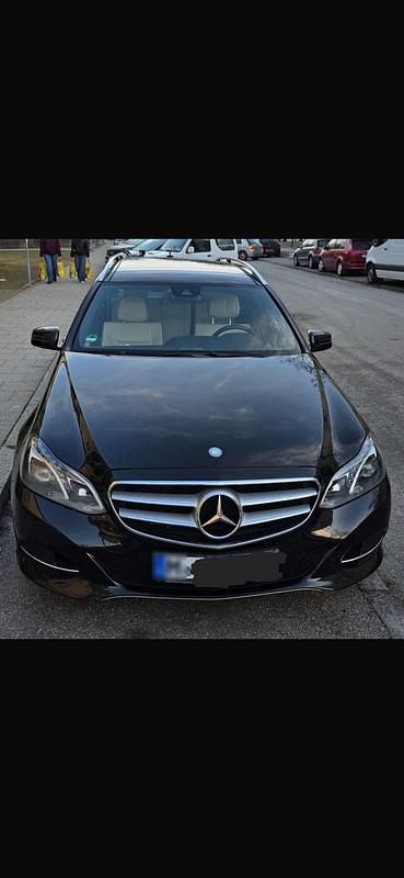 Usata Mercedes E350 252 CV (185 kW) 2013 Nero Station wagon