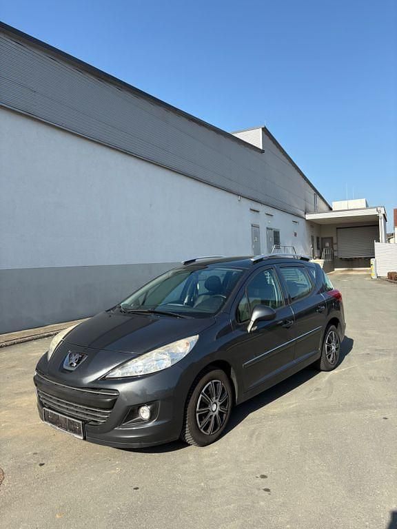 Gebraucht Peugeot 207 95 PS (69 kW) 2011 Grau Kombi