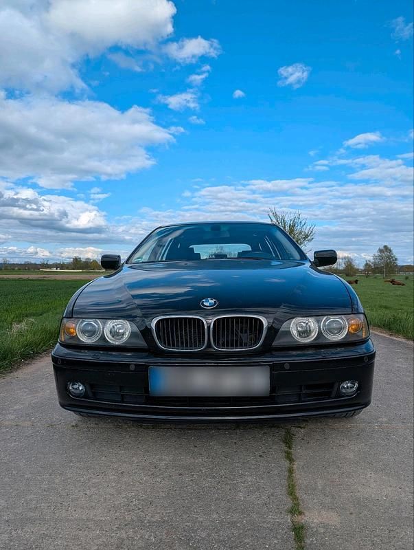 Usata BMW 520 170 CV (125 kW) 2002 Nero Station wagon