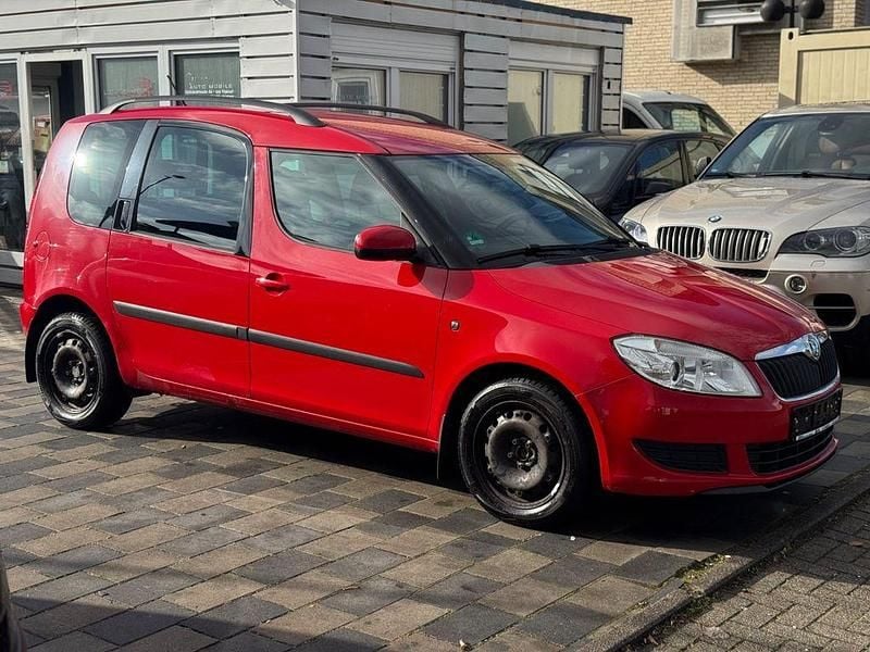 Gebraucht Skoda Roomster Plus Edition 105 PS (77 kW) 2011 Rot Van / Kleinbus