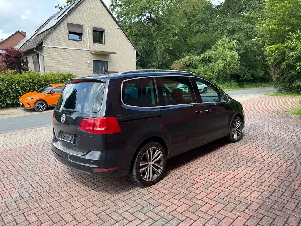 Gebraucht VW Sharan 170 PS (125 kW) 2012 Schwarz Van / Kleinbus