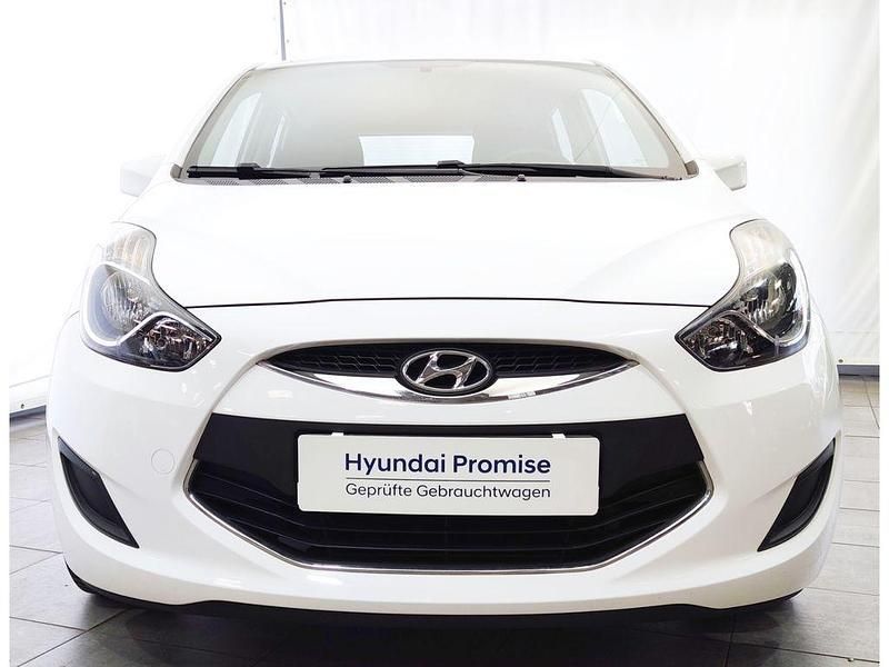 Gebraucht Hyundai ix20 Edition 125 PS (91 kW) 2015 Polar white / sol Kleinwagen