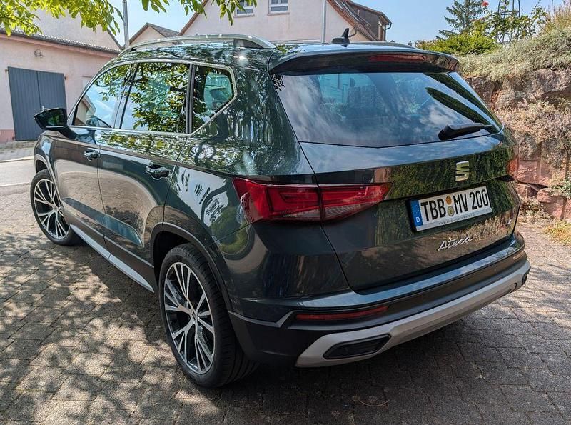 Gebraucht Seat Ateca 4Drive 150 PS (110 kW) 2020 Grün SUV