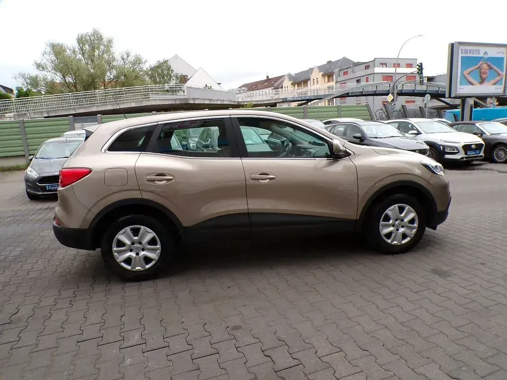 Używany Renault Kadjar 131 KM (96 kW) 2017 Beżowy SUV