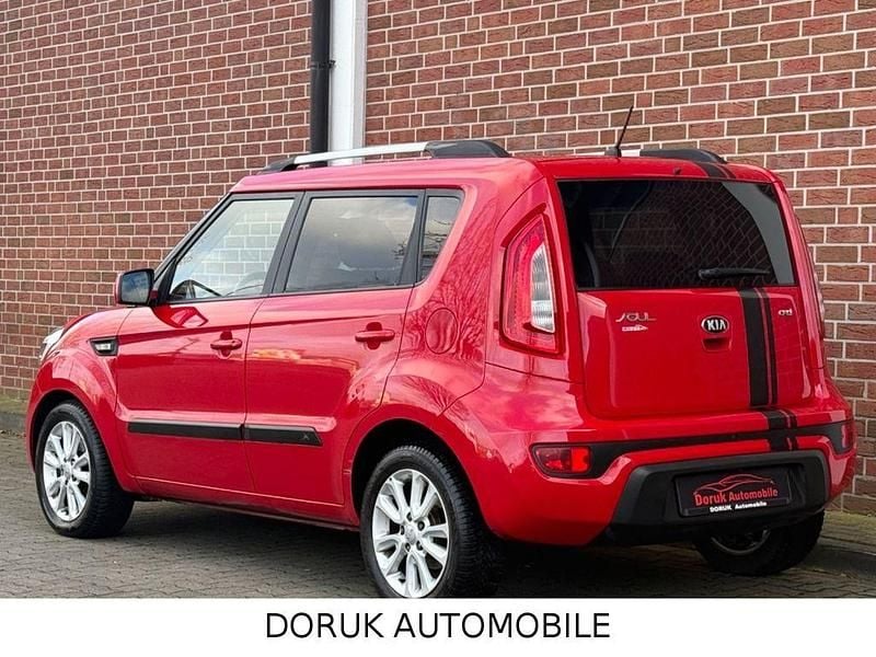 Gebraucht Kia Soul Edition 7 128 PS (94 kW) 2013 Rot SUV