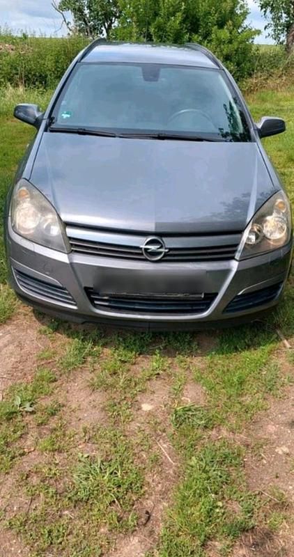 Grau Gebraucht 2004 Opel Astra Kombi | 1.200 € (Guter Preis) - Bild 1/4