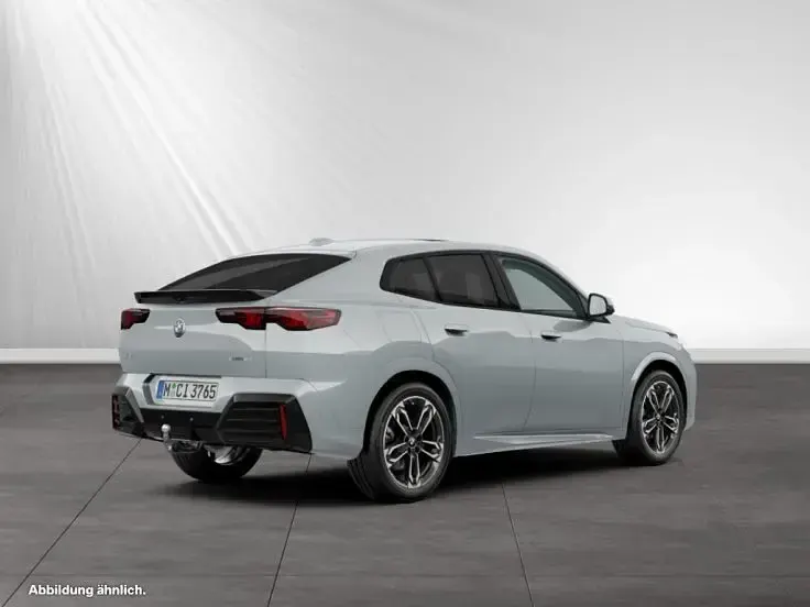 Gebraucht BMW X2 M Sport 163 PS (119 kW) 2025 Brooklyn grau metallic SUV