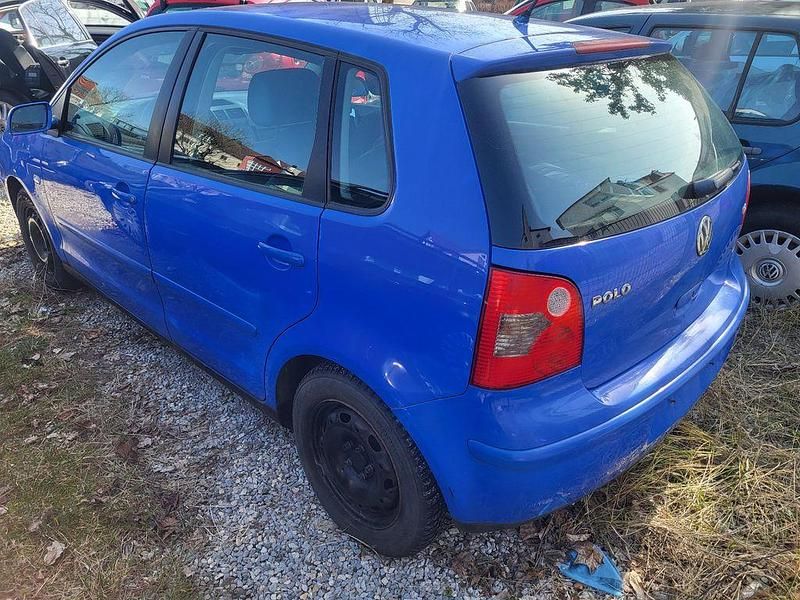 Gebraucht VW Polo Cricket 64 PS (47 kW) 2004 Blau Kleinwagen