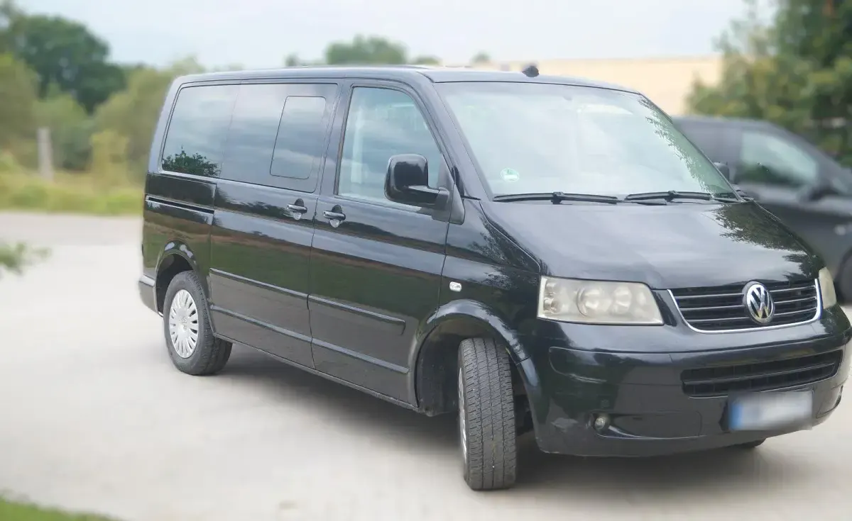 Gebraucht VW Multivan 174 PS (127 kW) 2005 Schwarz Van / Kleinbus
