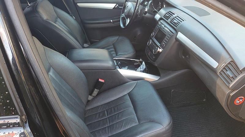 Gebraucht Mercedes 320 224 PS (164 kW) 2009 Schwarz Van / Kleinbus