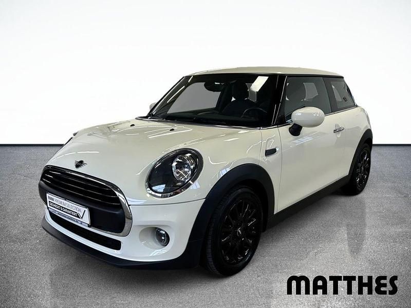 Weiss Gebraucht 2019 Mini ONE Sport Kleinwagen | 15.950 € (Fairer Preis) - Bild 1/4