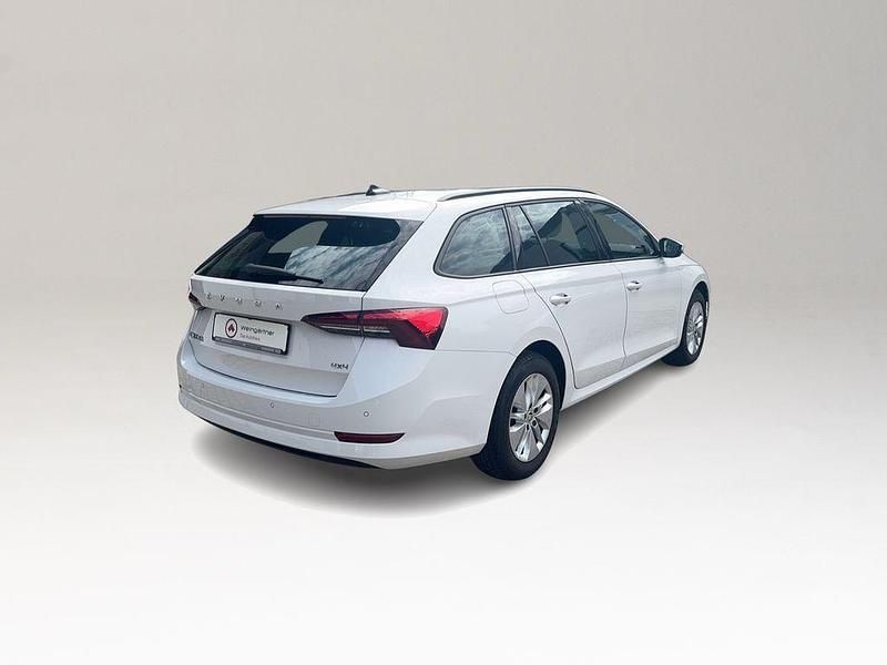 Gebraucht Skoda Octavia Comfort 150 PS (110 kW) 2022 Weiß Kombi