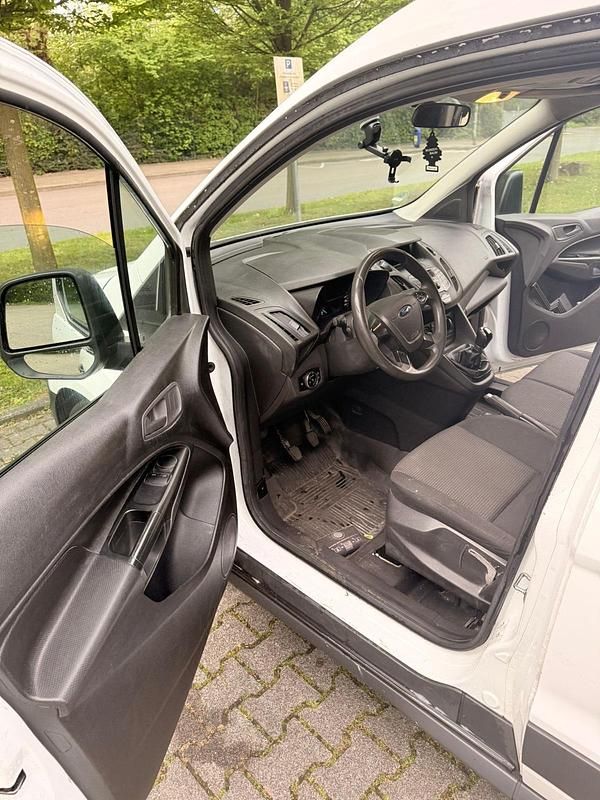 Second-hand Ford Transit Connect 102 CP (75 kW) 2017 Alb Monovolum