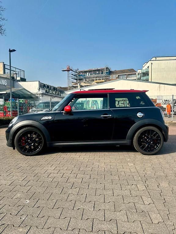 Gebraucht Mini John Cooper Works 211 PS (155 kW) 2010 Schwarz Kleinwagen