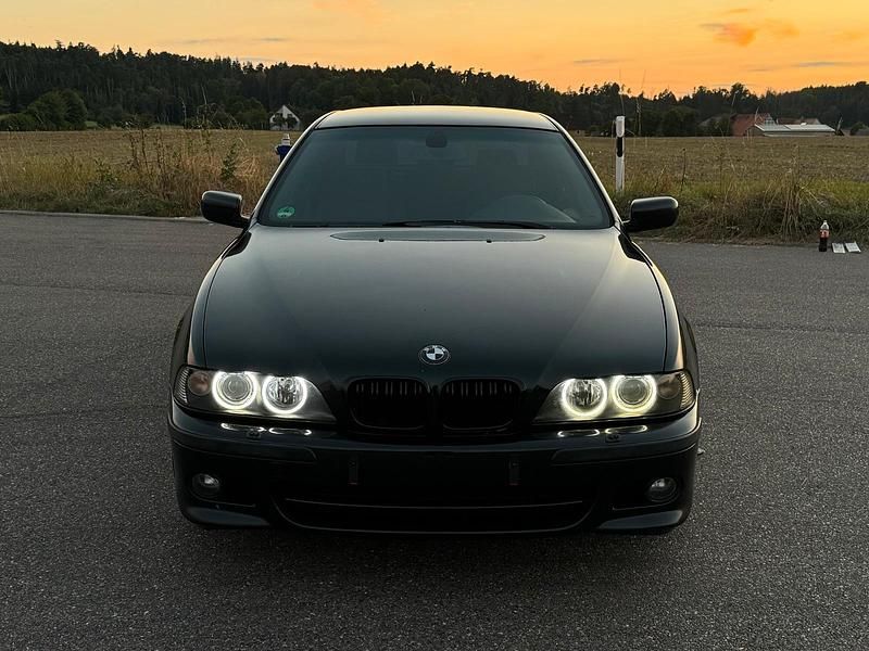 Schwarz Gebraucht 2000 BMW 523 M Sport Limousine | 4.800 € (Fairer Preis) - Bild 1/4